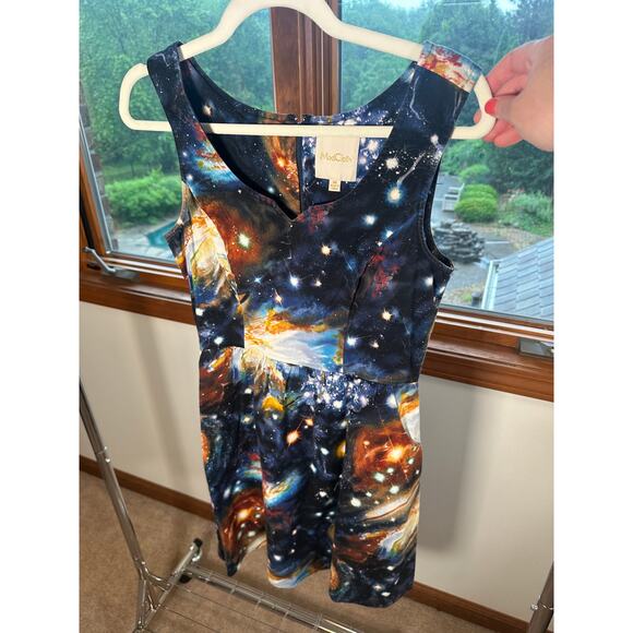 Modcloth Women's Blue Sleeveless Galaxy Universe Skater Dress Size Medium - Picture 2 of 9